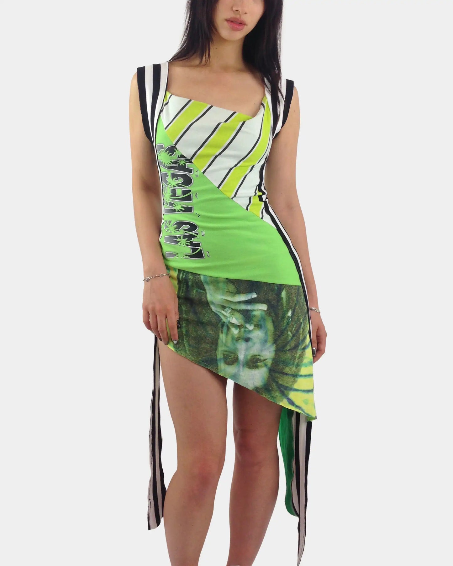 THE DIP DRESS (GREEN) - 1 OF 1