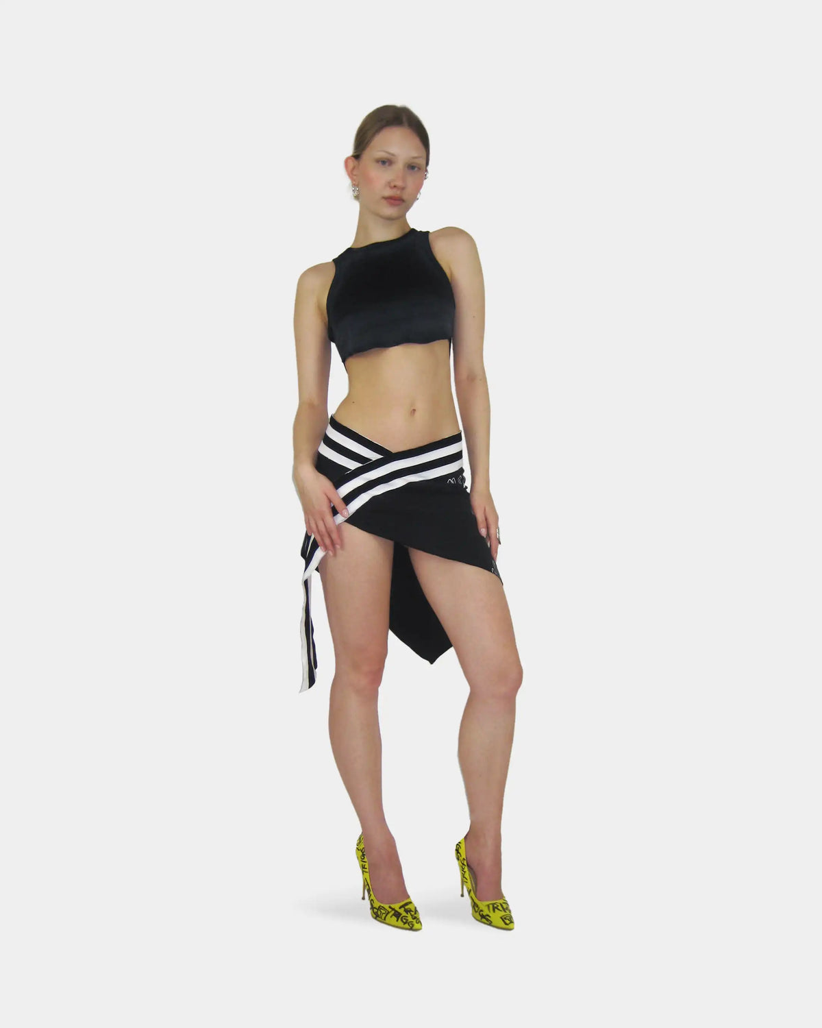 THE DIP SKIRT [BLACK XS] - 1 OF 1